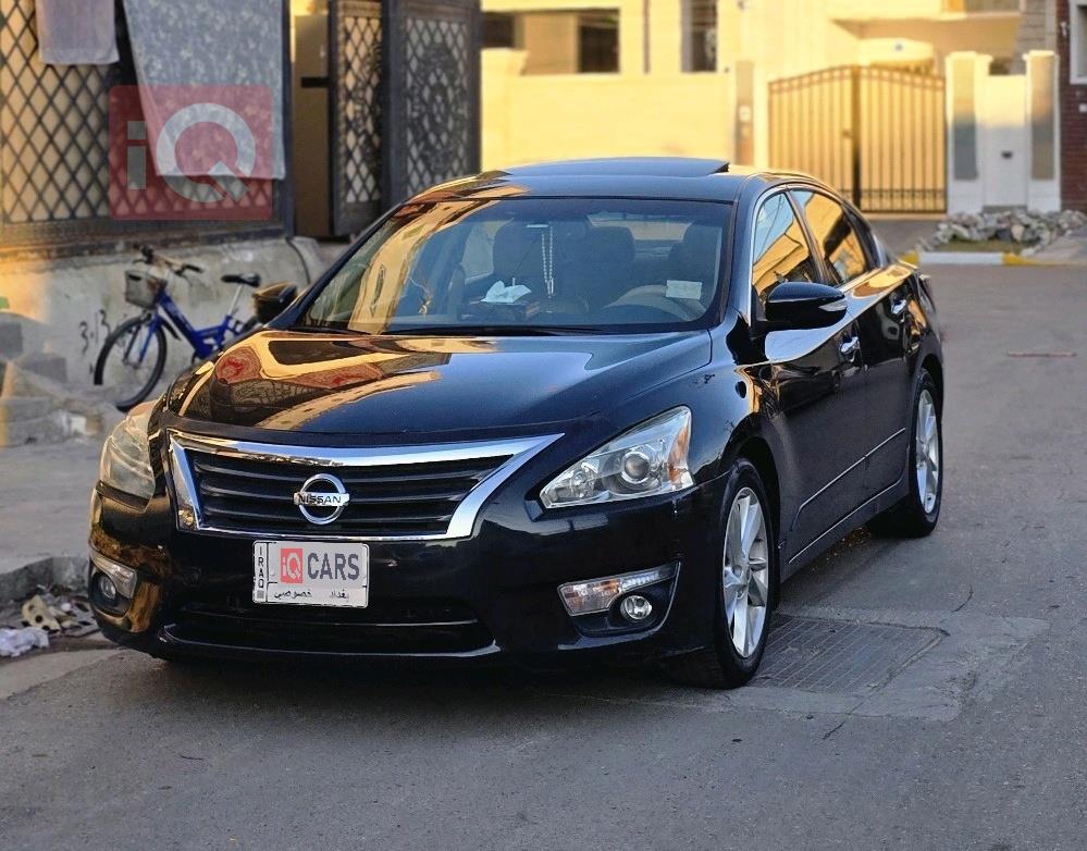 نيسان ألتيما